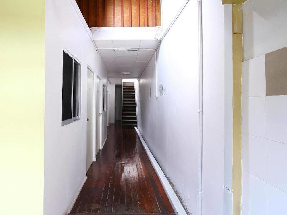 Voyage Cottage Lodge Malacca Exteriör bild