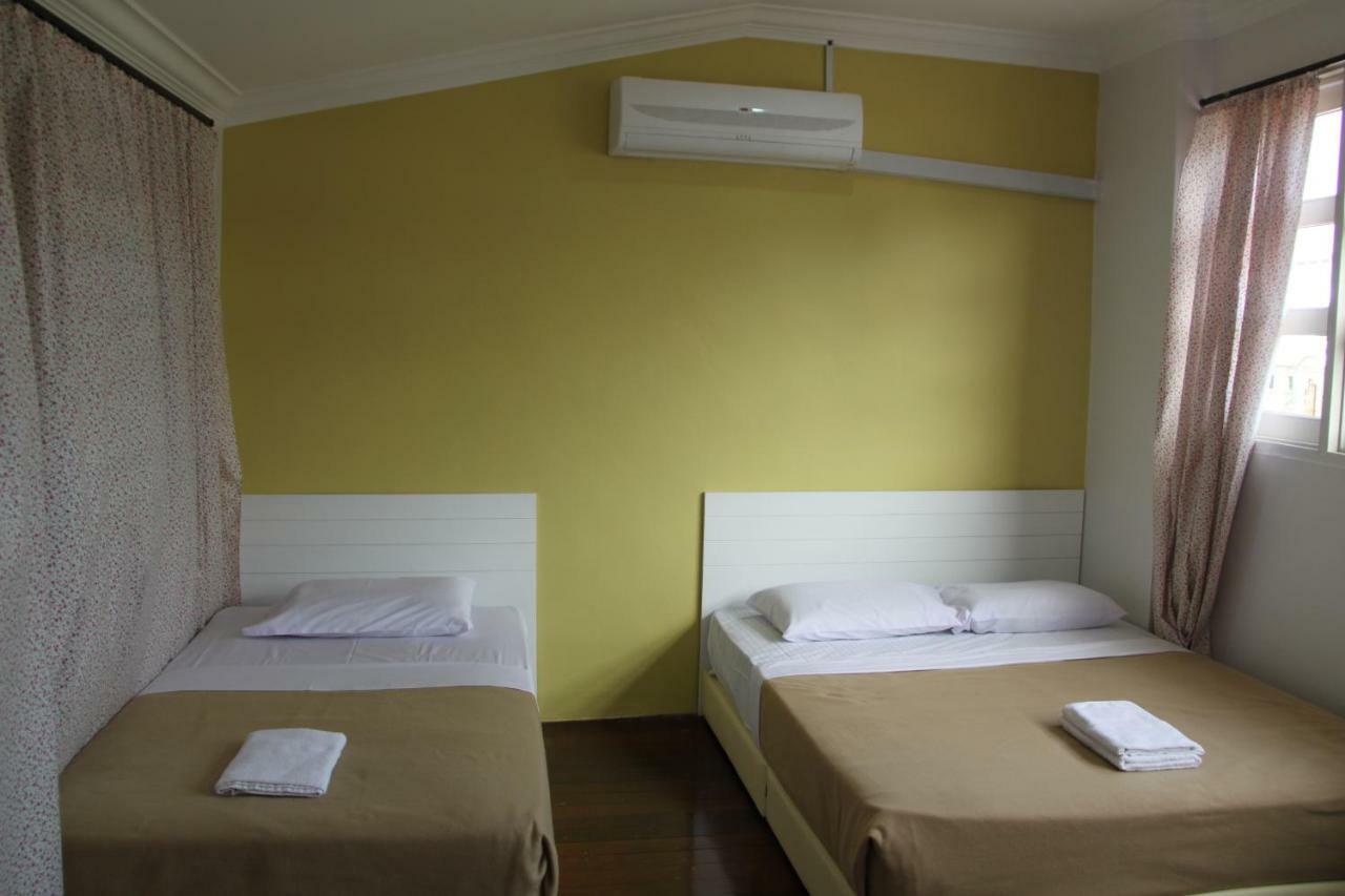 Voyage Cottage Lodge Malacca Exteriör bild